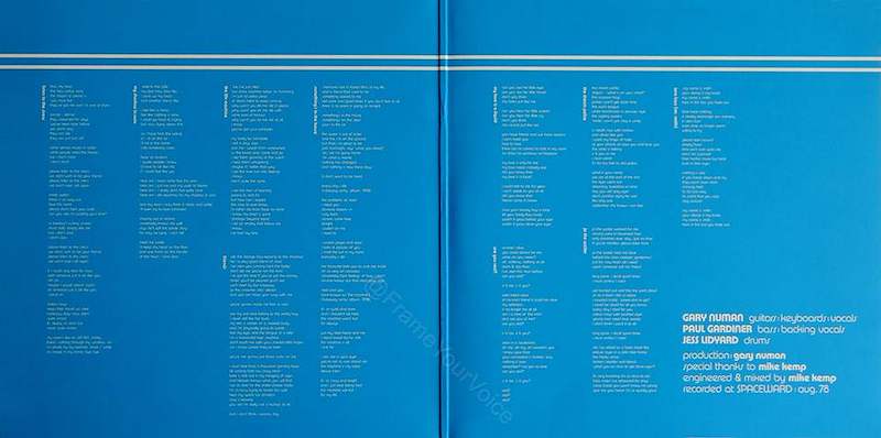 VIN180LP026 2010 Inner Gatefold.